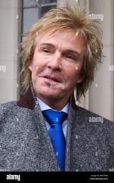 pimlico-plumbers-chief-executive-charlie-mullins-arrives-at-supreme-court-for-a-legal-case-in-the-controve...ported-by-an-employment-tribunal-featuring-charlie-mullins-where-london-united-kingdom-when-20-feb-2018-credit-wenn-M97F6W