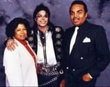 if-joseph-jackson-never-made-michael-his-brothers-perform-v0-0dwwonzgo3nb1