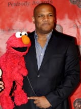 Kevin_Clash_Elmo_2010_(cropped)