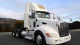 peterbilt_daycab