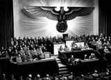 960px-Bundesarchiv_Bild_183-1987-0703-507,_Berlin,_Reichstagssitzung,_Rede_Adolf_Hitler