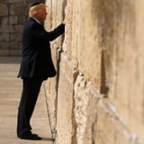 https___archive-images.prod.global.a201836.reutersmedia.net_2017_05_23_LYNXMPED4L148-OCATP
