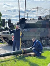german leopard 2A6 pathetic cope cage slat armor