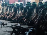 hamas-militia-members-kneeling-in-prayer