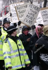 muslims-march-protest-regent&#039;s-park-mosque-danish-1500w-7866193c