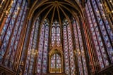 576px-Sainte_Chapelle_Interior_Stained_Glass-2318975074