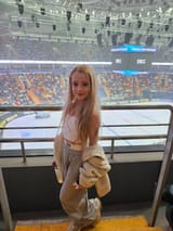 Hi