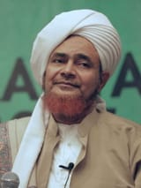 Habib_Umar_bin_Hafidz,_Nabawi_TV,_08.44
