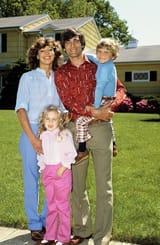 family-on-lawn-1980s
