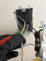 neutral-wire-broke-v0-651yjj3foxbd1