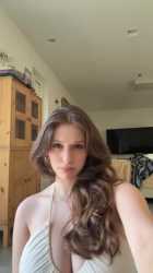 jewishwoman3_thumb.jpg
