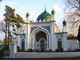 500px-Shah_Jahan_Mosque_TQ0159_214