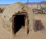07-Himba-mud-hut[1]