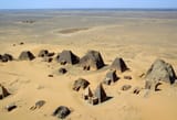 Sudan_Meroe_Pyramids_2001-2239164683