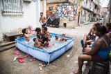 Bathing_in_a_swimming_pool