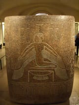 Goddess_Nephthys_with_gold_hieroglyph,_Louvre