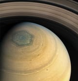 somethings-going-on-at-saturns-north-pole-v0-qooopwrkb2k81