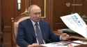 A young and healthy Russian dictator shouldnt be wearing glasses. So he will soon get billboards printed out for him to look at in his office. 21-07-2025 HD_thumb.jpg