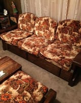 grandma_70scouch_herpattern