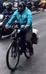 C318B335-0837-40C8-8165-99830640B6DD