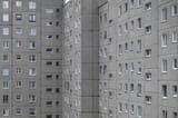 Blok-z-wielkiej-plyty-w-Zielonej-Gorze