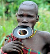 mursi_etiopia_Matej_Hudovernik_Shutterstock_ed