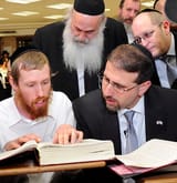 studying-yeshiva