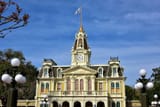 Florida-Orlando-Magic-Kingdom-Main-Street-City-Hall-1440x965