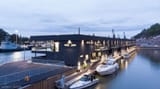 laituri ja kaksi venepaikkaa