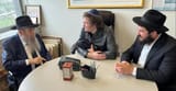 visits-rabbi-moshe-kotlarsky-left-72782186