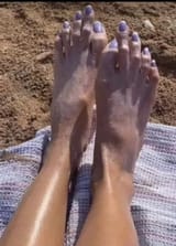 feets niE
