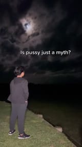 GvDI4UhW4AAva_0