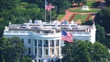 white-house-flag-photo