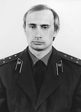 Vladimir_Putin_in_KGB_uniform