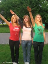 roman salute girlz