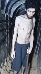 hostage_digging_grave_thumb.jpg