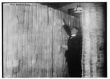 01_man-marks-ezgif.com-webp-to-jpg-converter