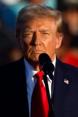 Security_Trump_AI_GettyImages-2176990947