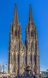 Kölner_Dom_-_Westfassade_2022_ohne_Gerüst-0968_b.jpg
