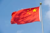 china-flag-at-day-9t6v0kzi6fxz253d