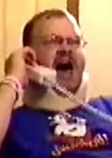 actor-tourettes-guy-201225_large