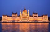 Parliament_Building,_Budapest,_outside