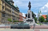 Grunwald_Monument_and_Tomb_of_the_Unknown_Soldier,_Matejko_square,_Kraków,_Poland