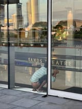 man-poops-in-full-view-at-marina-bay-sands-leaves-everyone-v0-mx1cax6ewgxb1.jpg