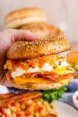 Bagel-Breakfast-Sandwich-1-750x1125-1146288405