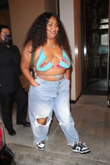 lizzo-in-a-blue