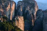 PrecariousCliffDwelling