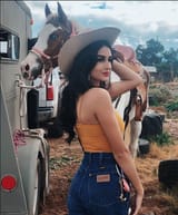Big booty Latinas