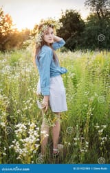 slender-pretty-girl-with-flowers-in-her-hair