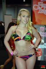 Kagney_Linn_Karter,_Exxxotica_Miami_2010